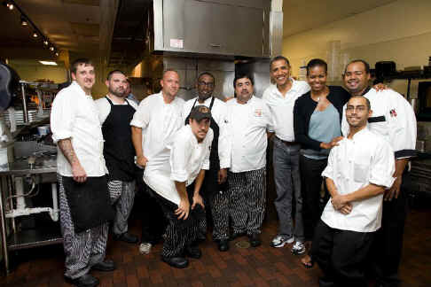 Chef Paul, Staff and Obama.jpg (245254 bytes)