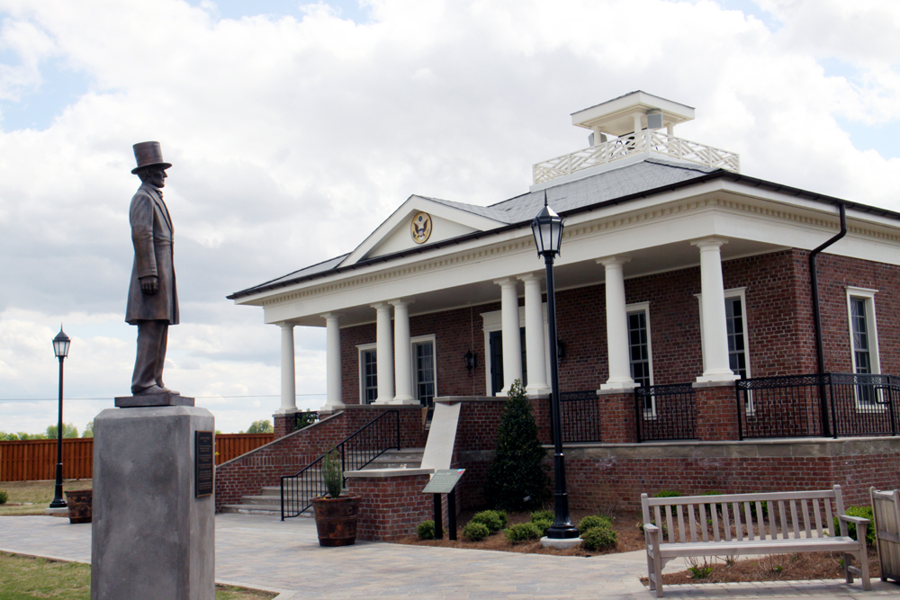 Stature of Abe Lincoln and Freedom Center at Discovery Park  In Union City, Tennessee