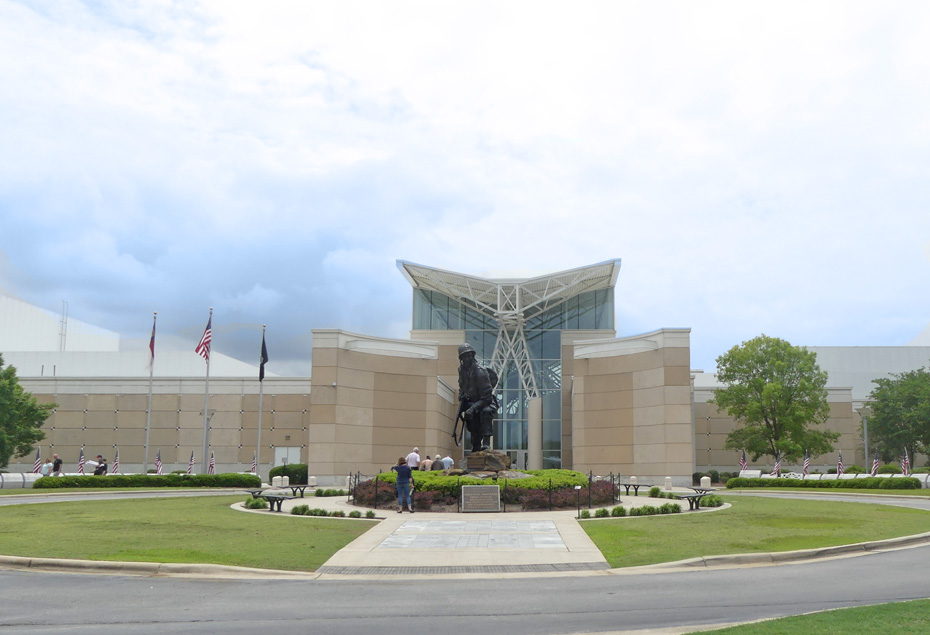 Entrance to  Fort Bragg's  82nd Airborne Museum with stature of Iron Mike in foreground