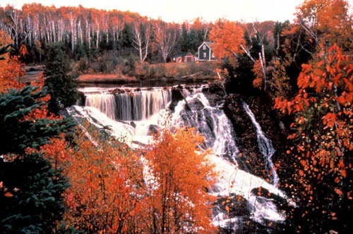 1886 Eagle River Falls small.jpg (250288 bytes)