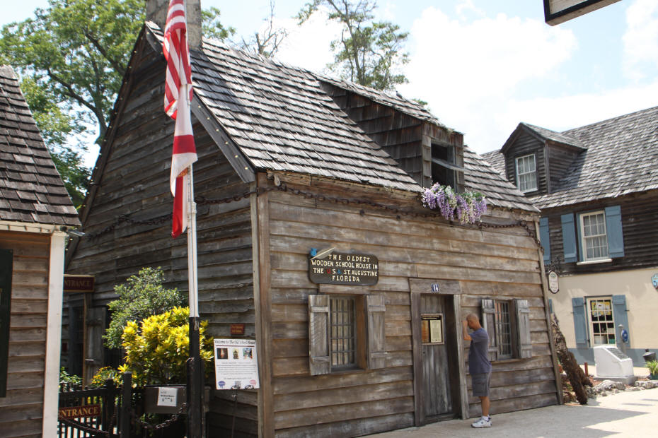 oldest schoolhouse