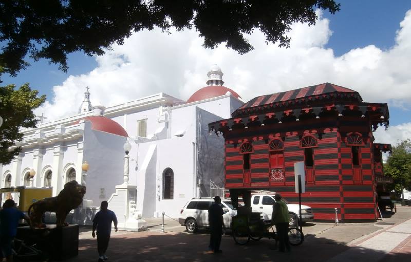 fire station, Parque de Bombas in Puerto Rico