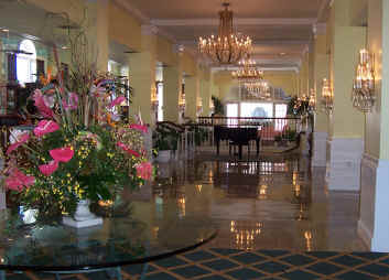 don cesar inside.jpg (1499402 bytes)