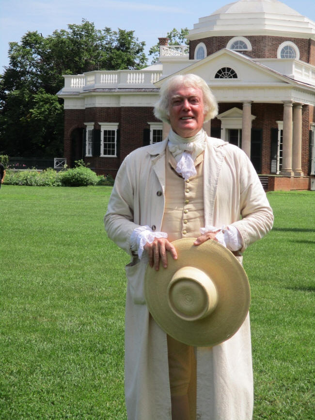 thomas Jefferson in front of Montecello
