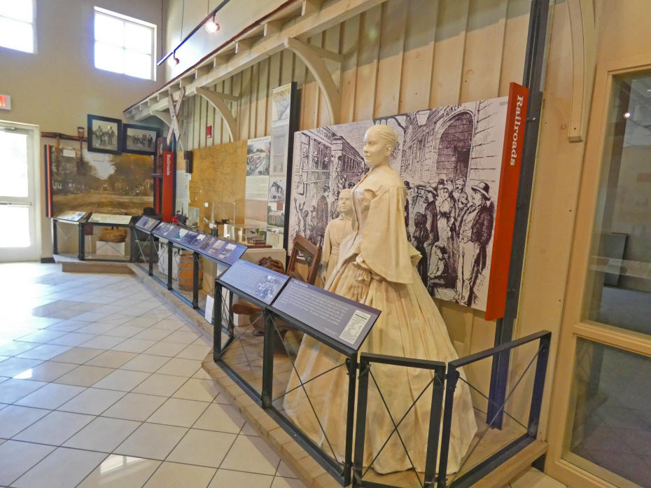 exhibit aboiut the railroad at museum