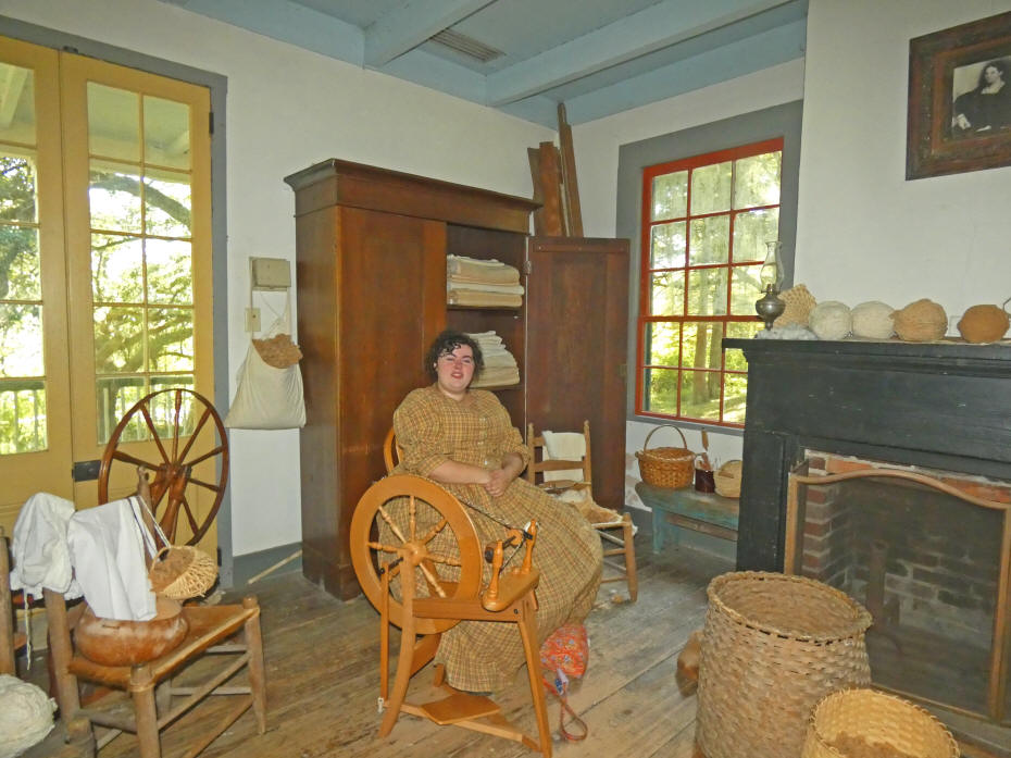 Spinner at Vermilionville