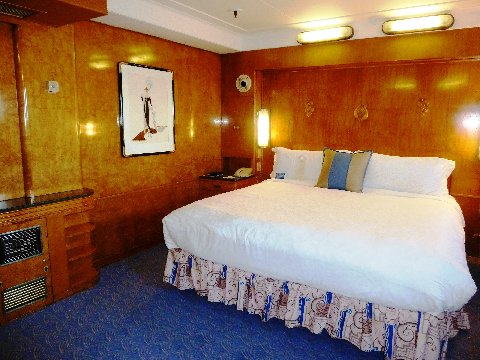 First Class on Queen Mary