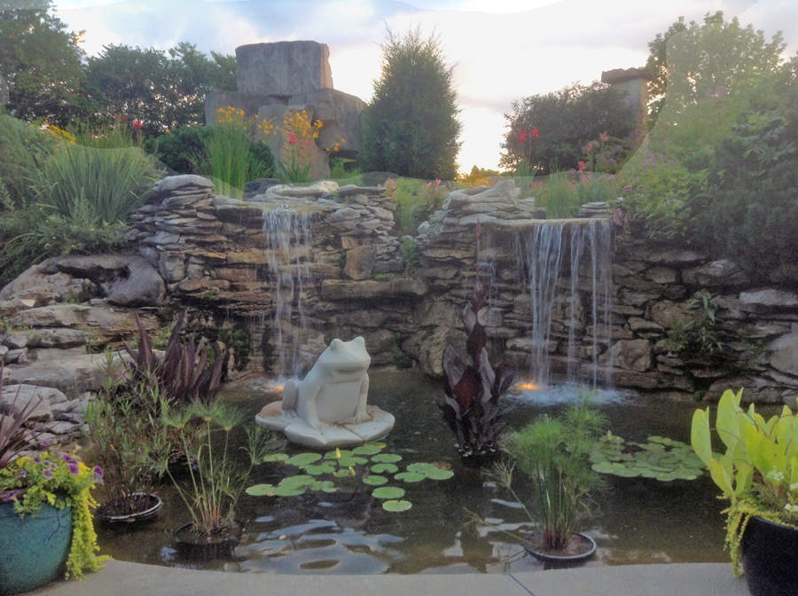 fountain and garden Oliver Winery, Bloomington Indiana