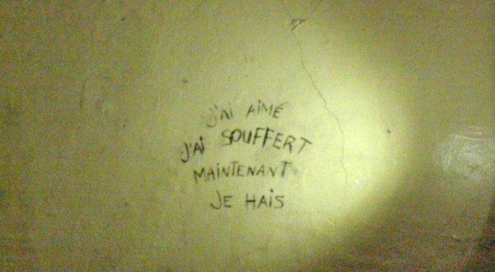 A message on the wall of a cell at Vieille Prison (in Trois Rivieres)