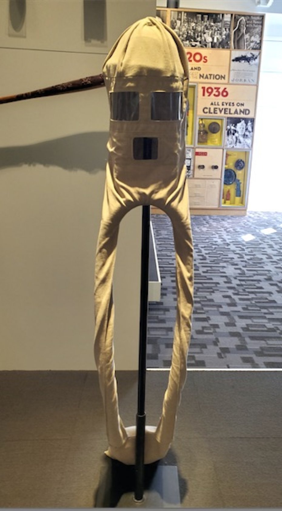 gas mask for miners invented by Garett Morgan