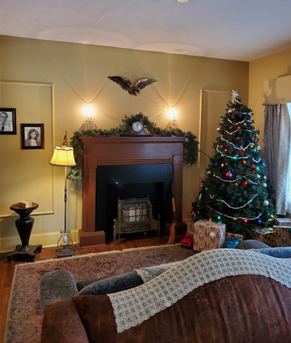  interior of house in movie, “A Christmas Story”, Ralphie Parker residence