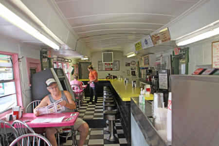 interior of Angel's Diner 