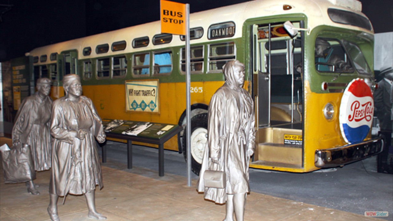 4u2c_bus