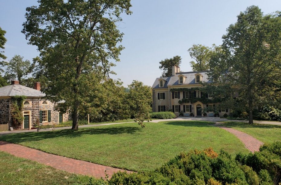 exterior hagsley mansion