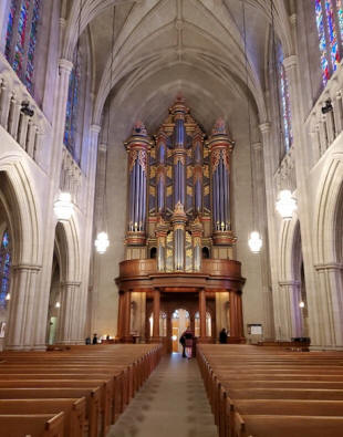 interior duke chapel