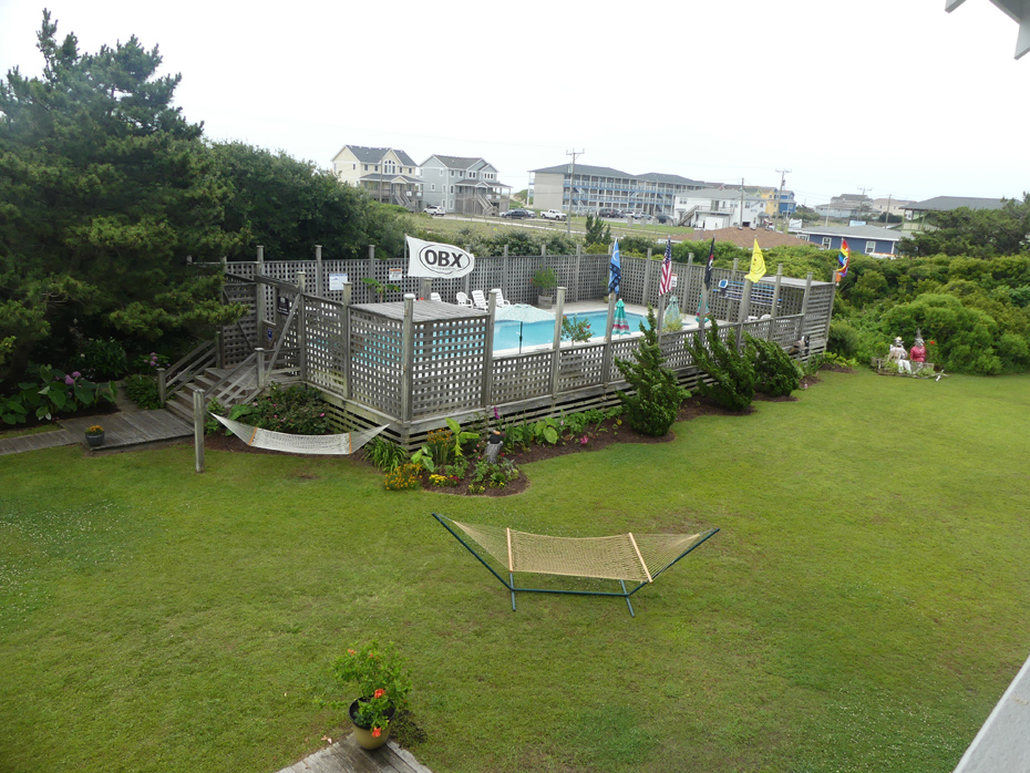 pool at First Colony Inn