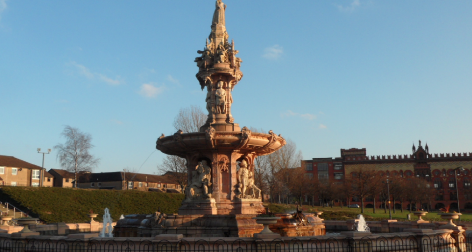 Doulton Fountain, the world’s largest terracotta fountain in glascow Scotland