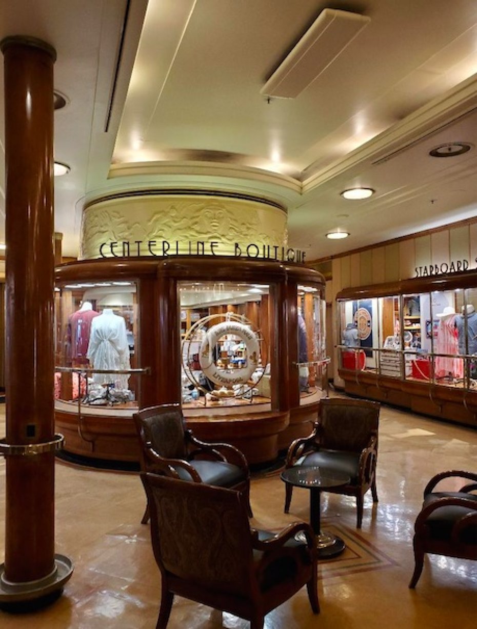 botique displays aboard the Queen Mary