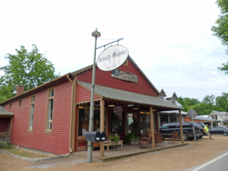 red building houseing Serena Maison antiques