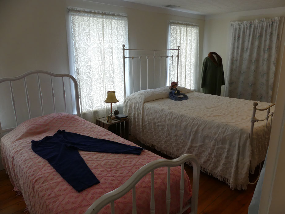 bedroom with two of the beds in patsy cline house in winchester, VA