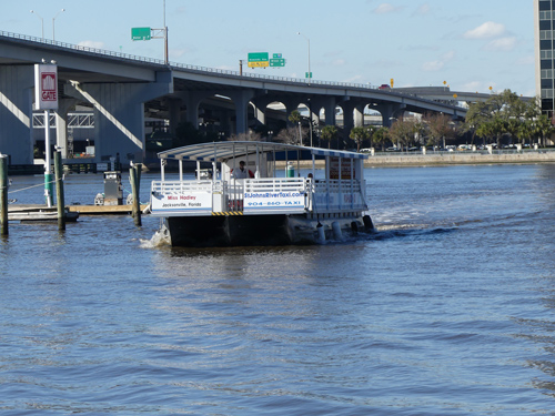 river taxi