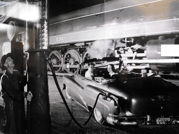 picture of couple in old convertable at O. Winston Link Museum in Roanoke, Virginia 