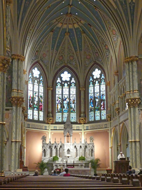 St. John the baptist cathederal altar in Savannah
