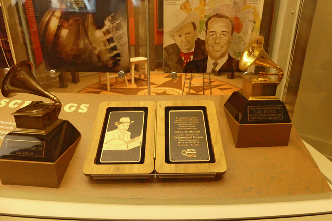 awards to Earl Scruggs