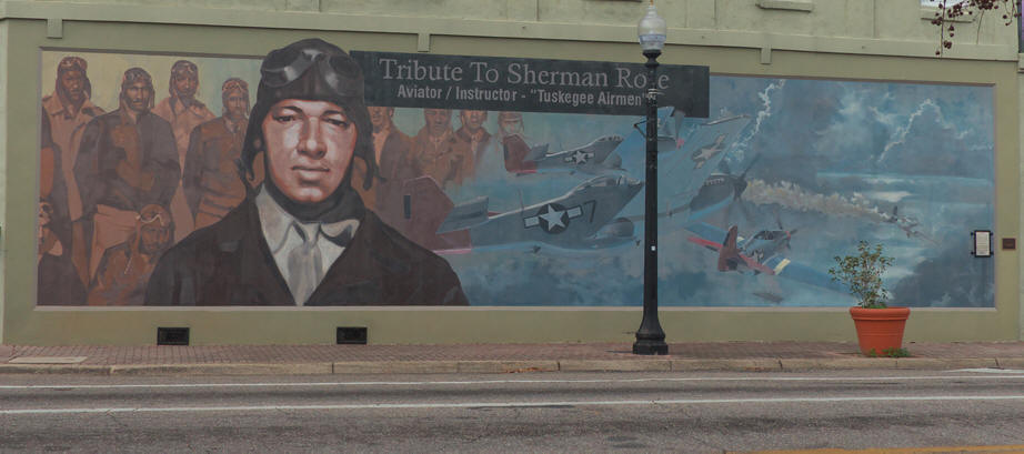 Dothan mural Sherman Rose and Tuskegee Airmen