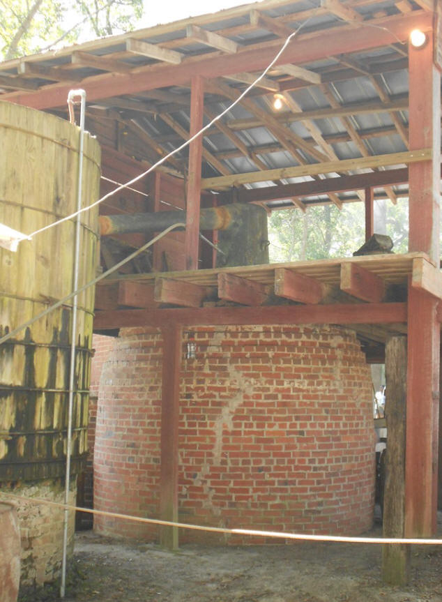 Turpintine still